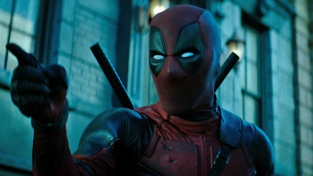 瑞安·雷诺兹（Ryan Reynolds）在Deadpool 3套装上发表讲话
