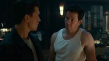 马克·沃尔伯格（Mark Wahlberg）谈论未知的2部电影和苏利的胡子